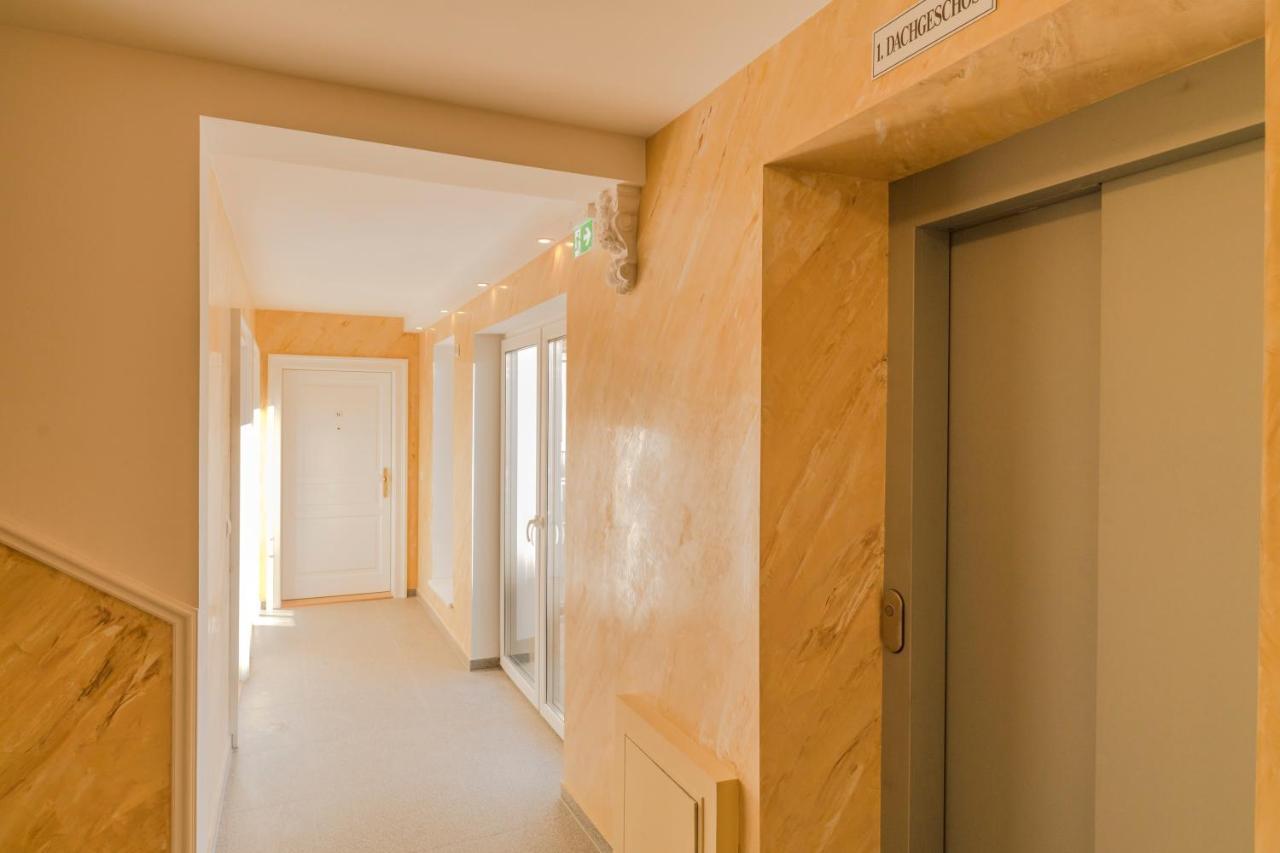 Red Monkey Vienna Apartment Exterior foto