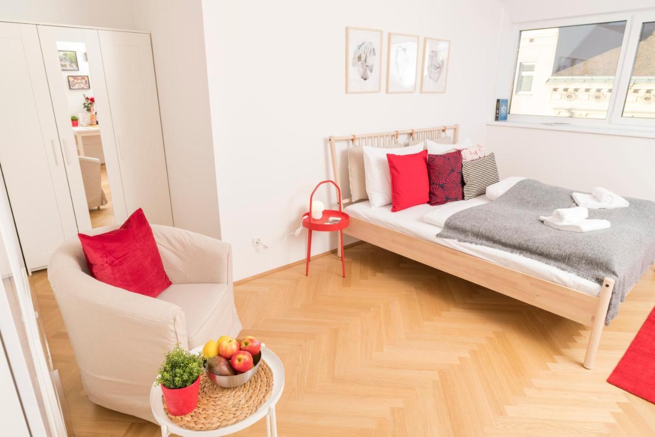 Red Monkey Vienna Apartment Exterior foto
