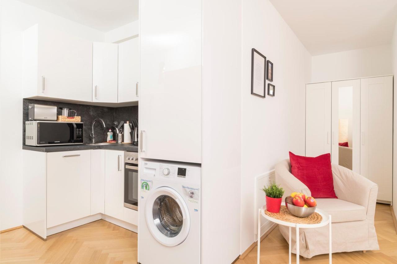 Red Monkey Vienna Apartment Exterior foto