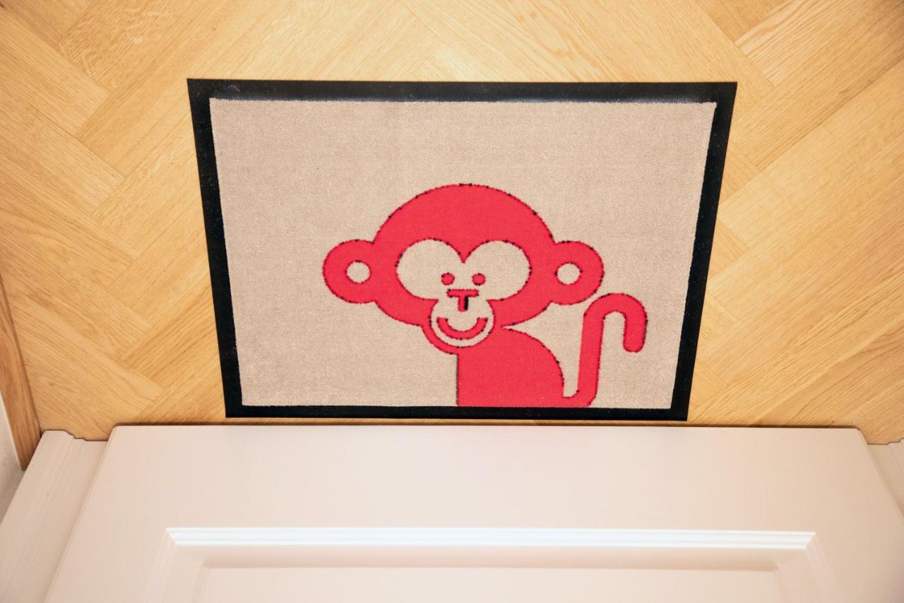 Red Monkey Vienna Apartment Exterior foto